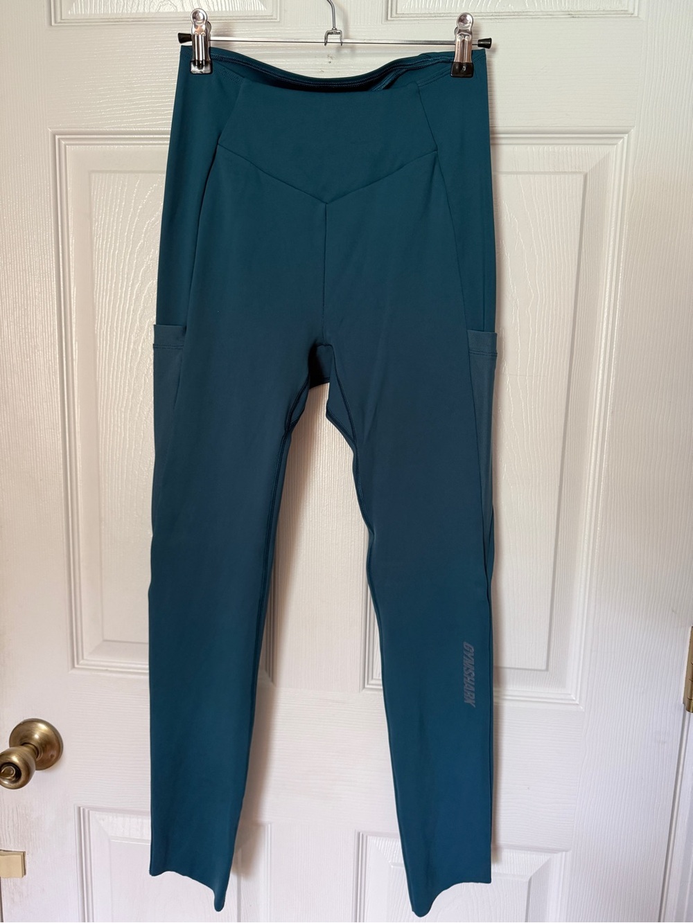Gymshark Teal High-Waist Athletic Leggings with Side Pockets / Size M
